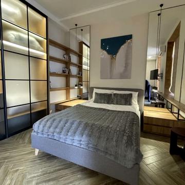 Павла Чубинського вул., 2