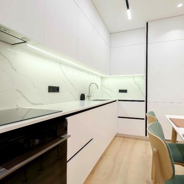 Микільсько-Слобідська вул., 10