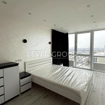 Олега Мудрака вул. (Генерала Наумова), 1-Б