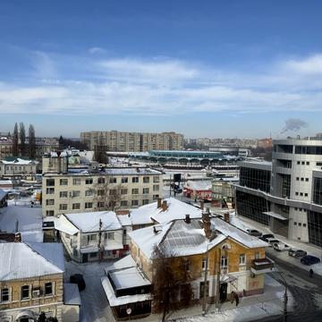 Воскресенська вул., 13-Б