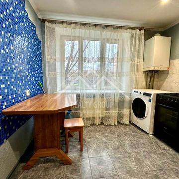 Віктора Оцерклевича вул. (Курчатова), 41