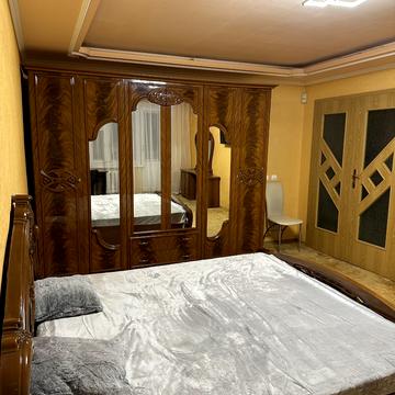 Чарівна вул., 119