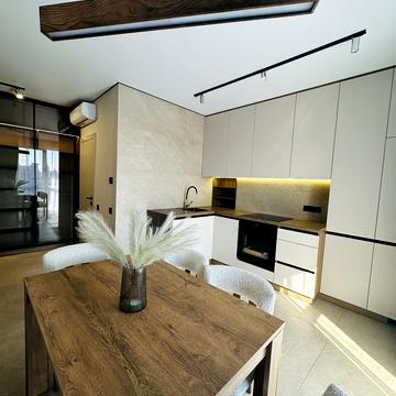 Леоніда Перфецького вул., (Будинок 2)