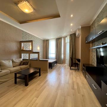 Миколи Міхновського бульв. (Дружби народів), 14-16