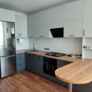 Паркова вул., (Будинок 2)