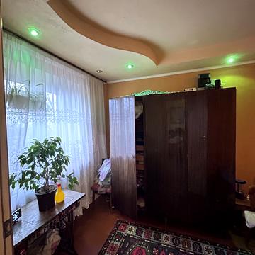 Миру вул., 11