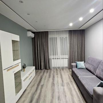 Академіка Глушкова просп., 9-Є