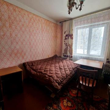 Миколи Амосова вул., 12