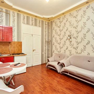 Театральний пров. (Чайковського), 12