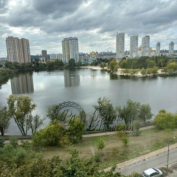 Березняківська вул., 30