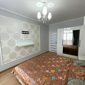 Князя Святослава пл., 5