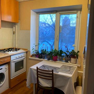 Оболонський просп., 14-Е