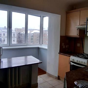 Турівська вул., 4