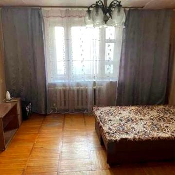 Академіка Корольова просп., 24