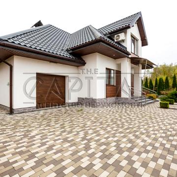 Центральна вул.