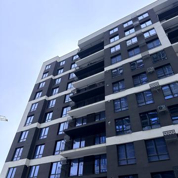 Юліана Пелеша вул., 3