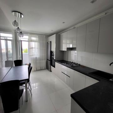 Кругла вул., 15