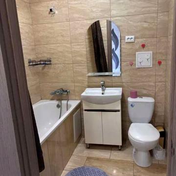 Миру вул., 61