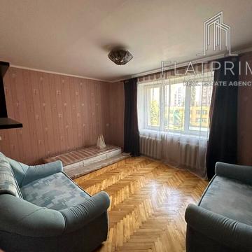 Симиренка вул., 2/19