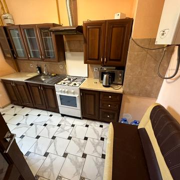 Лисеницька вул., 2а