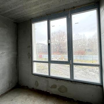 Нижня Берегова вул., (Будинок)