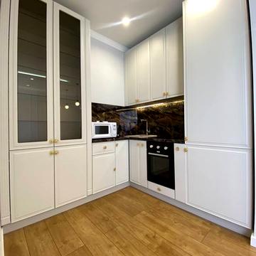 Юнацька вул., (Будинок Smart 9)