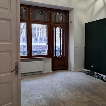 Князя Романа вул. (), 12/14