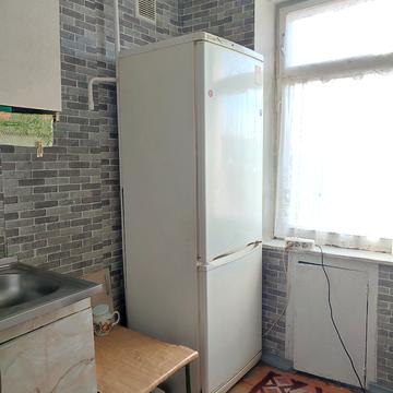 Десантна вул., 2