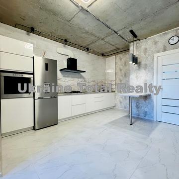 Свободи вул., 1-С