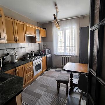 Тростянецька вул., 6