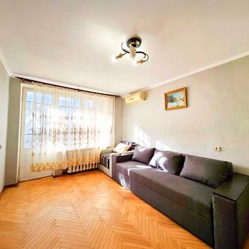 Лісовий просп., 17