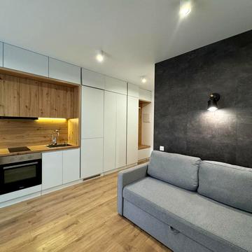 Бучанська вул. (Михайла Коцюбинського), 4