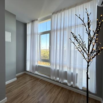 Мисливська вул., 24