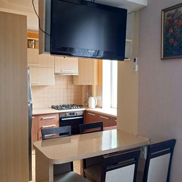 Заріччя пров., 10/1