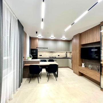 Гетьмана Івана Мазепи вул. (Топольна), 1