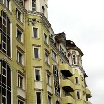 Міланська вул., 22