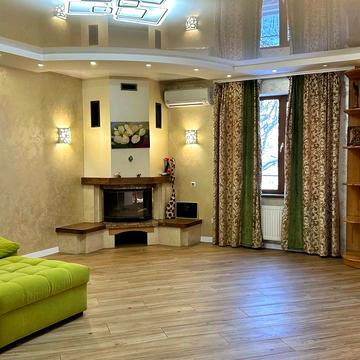 Молодіжна вул.