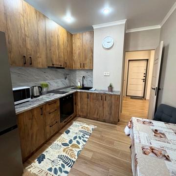 Гідропаркова вул., 13