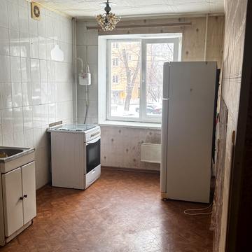 Старицького вул., 16