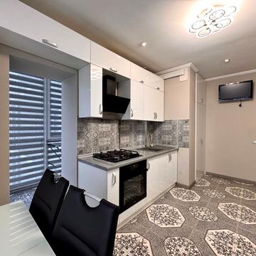 Виноградна вул., 15