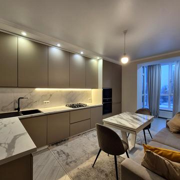 Праведників Світу вул., 45а