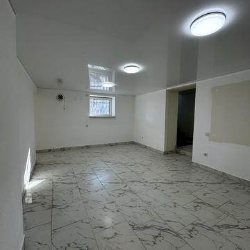 Садова вул., 10