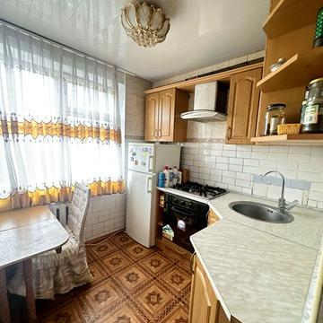 Ювілейний просп. (), 81