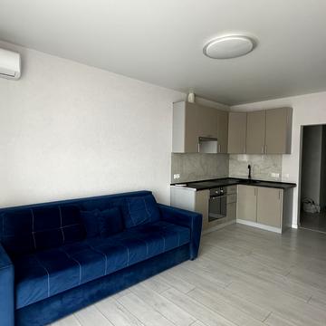 Валерія Лобановського просп., 144