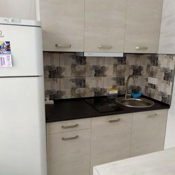 Індустріальний просп. (Фрунзе), (Будинок 1)