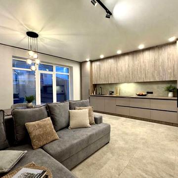 Святищенська вул.