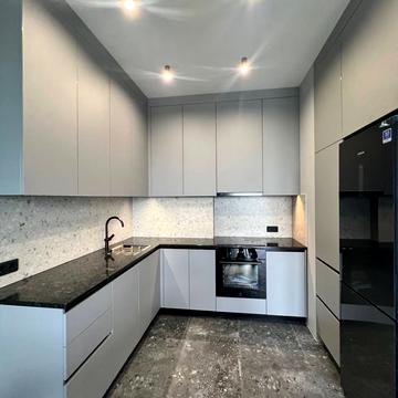 Новознесенська вул., (ЖК Вежа (будинок 1))