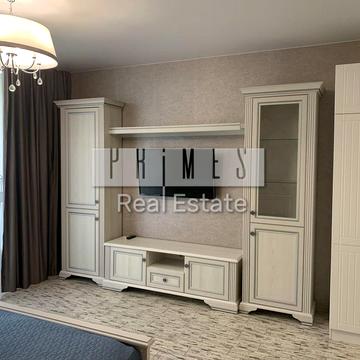 Предславинська вул., 42-А