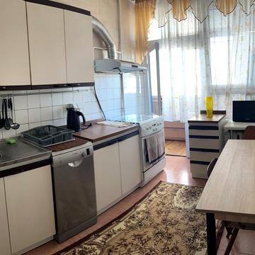 Богдана Хмельницького вул., 39