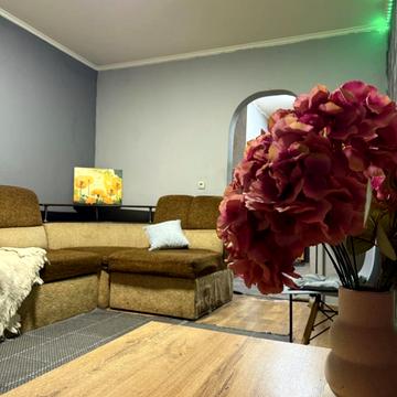 Університетський просп., 21